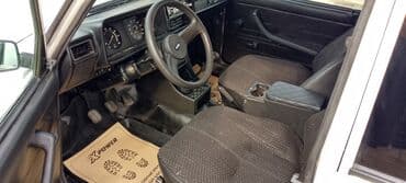 vaz 2103: LADA 2107 sedan – klassik ağ rəngli, 4 qapılı, arxa ötürücülü model — 10