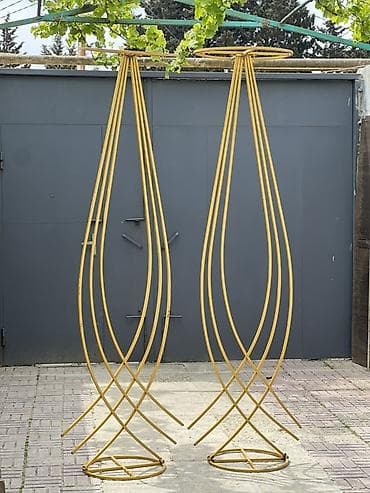 Qızılı rəngdə metal dekorativ stendlər (2 ədəd) - Material: möhkəm