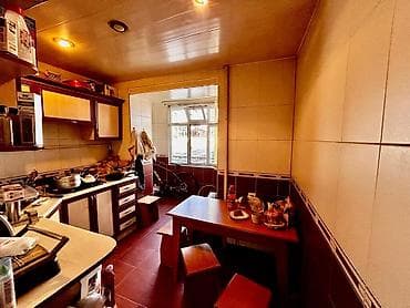 Гаражи: 2 otaqlı orta blok yelcəkəndi mərkəzi istilik sistemi 3 cü mərtəbə - — 6