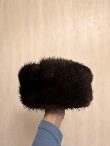 giyimler: Təbii şuba materialındandır, yenidir qiymət 150 azn — 1