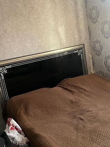 Спальные гарнитуры: Двуспальная кровать — 1