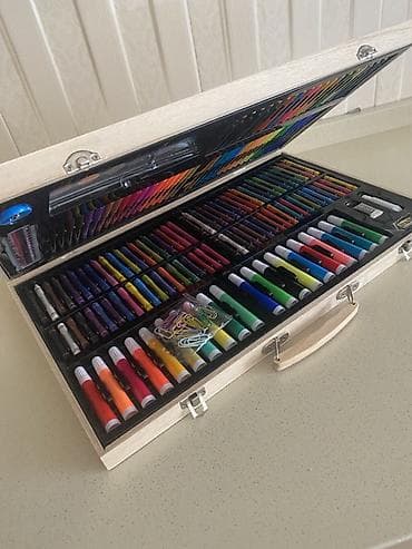 набор юного художника: Rəssamlıq və yaradıcı dəst – taxta çamadan qutuda Geniş komplekt: - — 2