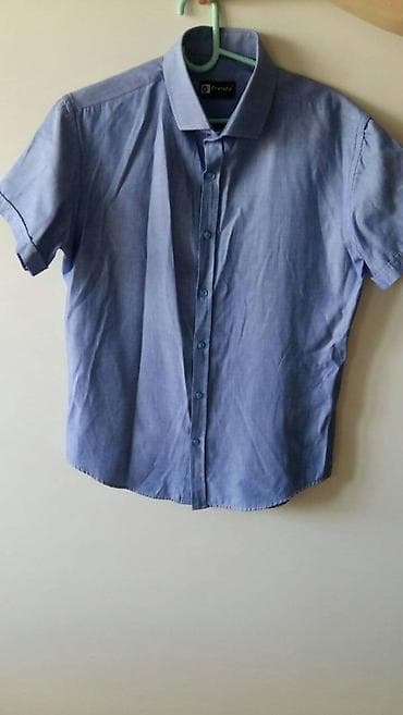 Futbolkalar: Yay Köynəkləri Gənclik və ya Azadliq metrosu — 2