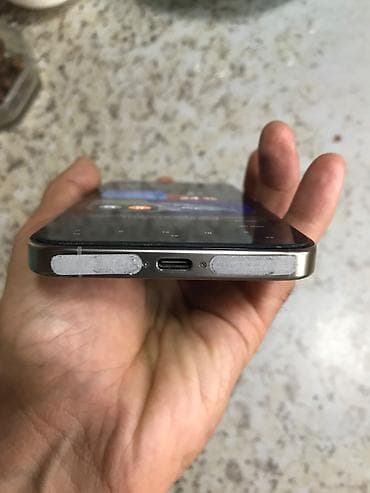 apple macbook: IPhone 15 Pro Max, 256 GB, Natural Titanium — 1