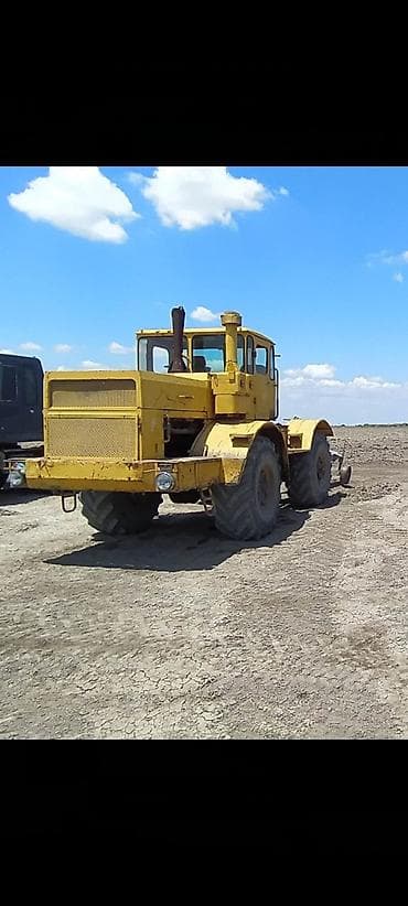 Nəqliyyat: Traktor DT K-700, 220 at gücü, motor 10 l — 3