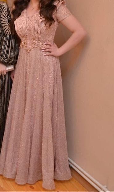 Şık gecə/ziyafət donu - Ölçü: S - Rəng: pudra/şampan tonları - Üslub