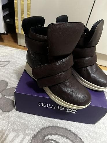 2ci el geyim: Qadın payız-qış ayaqqabıları dəsti 1) Qəhvəyi idman üslublu botlar - — 1