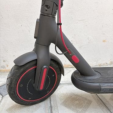 500: İşlənmiş Elektrik samokat 10", 501 - 750 Vt, 16 - 25 km/s, Ünvandan götürmə — 6