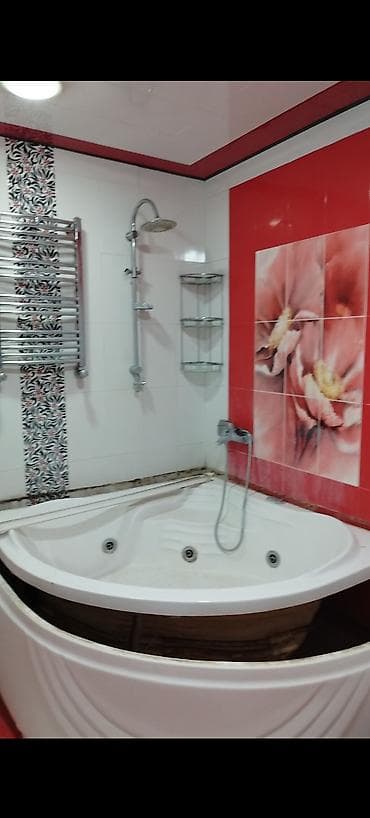 reception masa: Təcili satılır mənzildən çıxmalıdır. Qiymət çox ucuz — 4
