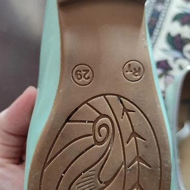 Qiz üçün baletka flodan alinib.səliqəlidir — 2