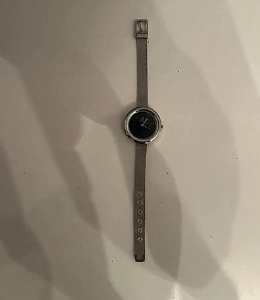 - Brend: Calvin Klein (CK) – loqolu siferblatda görünür - Tip: Analog lalafo.az -da - Brend: Calvin Klein (CK) – loqolu siferblatda görünür - Tip: Analog