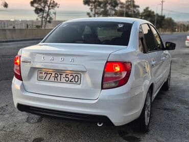 vaz 2103: Barter de var Lada Granta modelinin bu ağ rəngli sedanı dörd qapıya və — 17