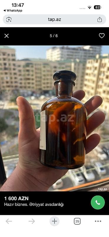 avon parfüm: 2 ədəd ətir üçün vitrin satılır qiymət 900 azn 250 ml kuvşin satılır — 1