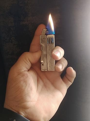 Moskva temalı metal benzinli alışqan 1987 - Korpus: Tam metal (gümüşü