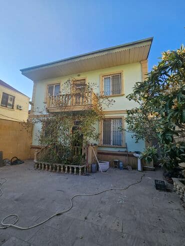 Qarajlar: 3 otaqlı, 100 kv. m, Orta təmir — 2