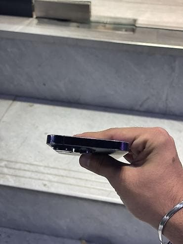 ipad 14: IPhone 14 Pro, Deep Purple, Face ID — 6