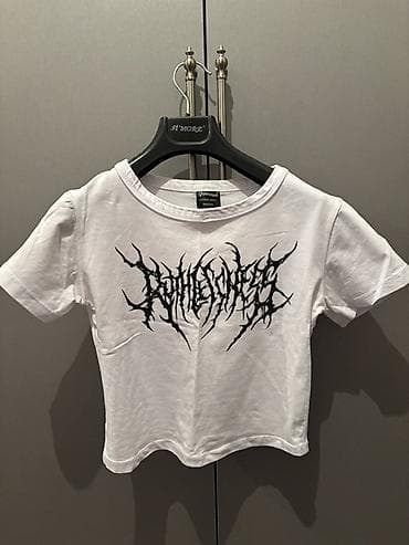 personaj geyimi: Geyinilmeyib
M razmer — 1