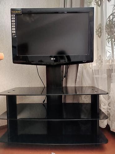 en ucuz planşetler: LG LCD TV + şüşə TV stendi - 3 mərtəbəli qara şüşə rəf sistemi - — 2
