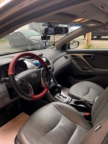 avtomat maşın: Hyundai Elantra: 1.8 l | 2012 il Sedan — 2