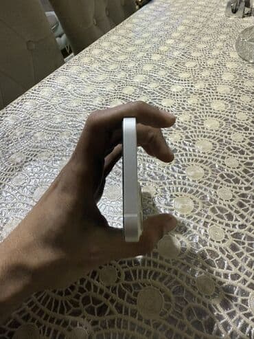 телефон для пожилых fly: IPhone 13, Ağ, Simsiz şarj — 4