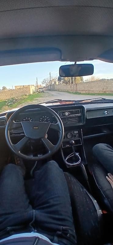 aftamabiler: Poluda kisok curuyu var başqa xerci yoxdu otur sur — 9