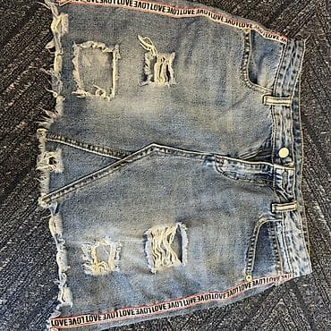 Məhsul: Qadınlar üçün cins ətək Təsvir: - Açıq mavi yuyulmuş denim — 1