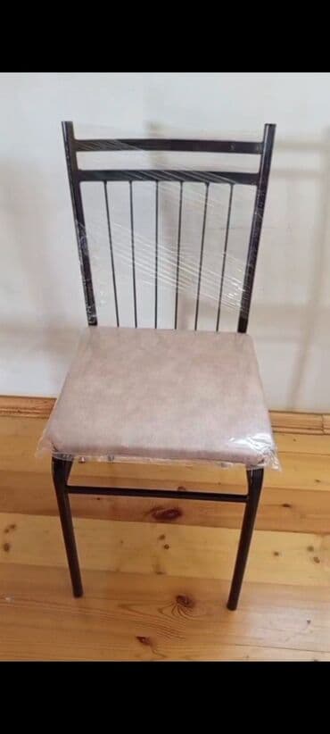 quxna stulu: Mətbəx üçün, Yeni, Açılmayan, Kvadrat masa, 4 stul — 8