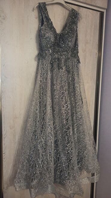 Kurtkalar: Ziyafət donu L bədən Simli, alt tonu buz mavisi olan gümüşü rəngli — 5