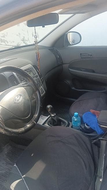 kia optima 2 sade mator: Hyundai i30 CW (universal) – mavi rəngli, Blue Drive nişanlı — 5