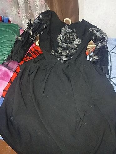 gozel donlar: Qara şifon detallı qadın paltarı - Rəng: qara - Üst hissə: ön tərəfdə — 2