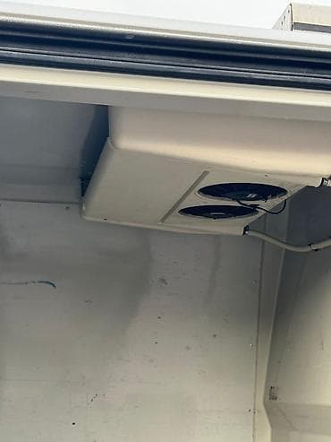 maşın üçün ətirlər: Mercedes-Benz Sprinter, 2009 il, motor 2.2 l, Soyuducu, İşlənmiş — 6