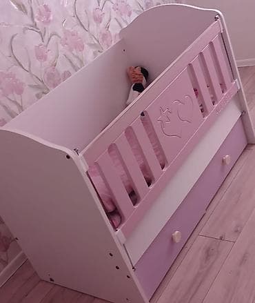 Beşiklər: Qız üçün, Dördbucaq, Beşik, Dəstsiz, Matras ilə, Yellənmə mexanizmsiz — 1