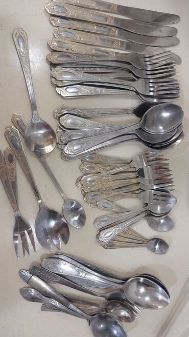 Paslanmayan poladdan klassik naxışlı çəngəl-bıçaq dəsti. 6 eded