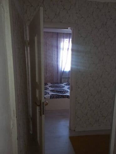 razinde 2 otaqli evler kiraye: Razində tolkuckaya yaxin 5 mertebeli binanın 5-ci mərtəbəsində — 2