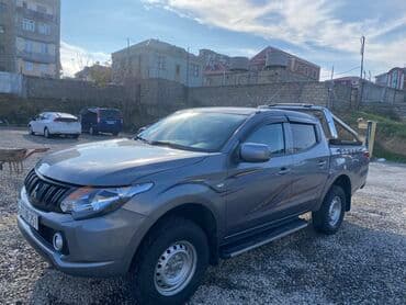 şlanqların satışı: Mitsubishi L200: 2.5 l | 2019 il 120 km Pikap — 4