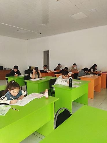 Столы и стулья: Журнальный стол, Б/у, Нераскладной, Квадратный стол — 6