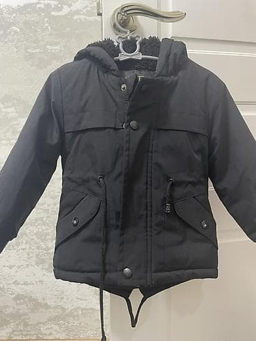 don modelleri: Uşaq kurtkası 20 AZN. Yaxşı vəziyyətdədir. Ölçü: 2 yaş — 4