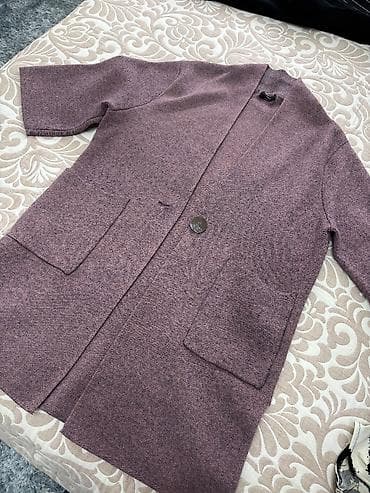 Костюмы: Hammısı 50 Azn. Tək tək isə 15 azn Qadın geyim dəsti – şık, ofis və — 9