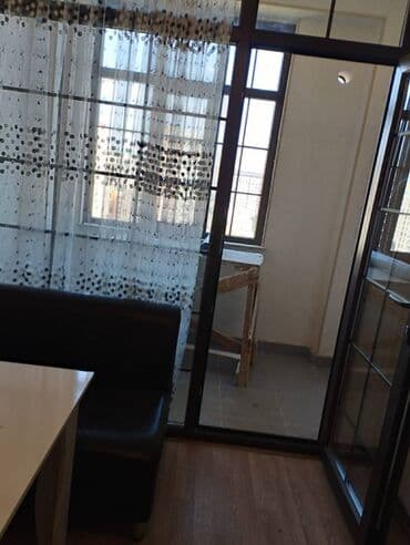 yeni suraxani kiraye evler: Nərimanov rayonu,Tefekkür universiteti yaxınlığı,Truimp palace də,16 — 2