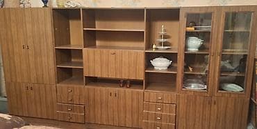 pakrival destleri: - Klassik üslubda böyük divar qarnituru - Material: taxta üzərində — 2