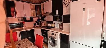 plete: Yaxşı vəziyyətdədi. Mətbəx mebeli dəsti – künc yerləşimli. Keyfiyyətli — 4