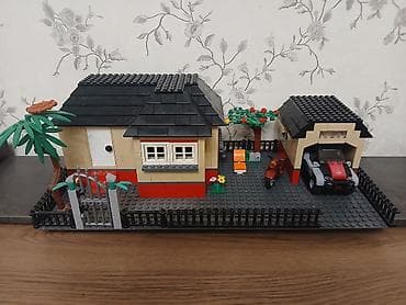 LEGO üslublu konstruksiya seti – həyətli ev və qaraj kompleksi
