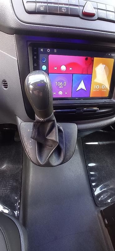 masin ucun arxa perde: Mercedes vito 2010 masin Almaniyadan 1 ildi qelib ve yiqilib 7+1 — 8