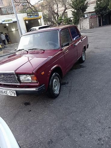 vaz 2106 aksesuar: VAZ Lada 2107 sedan - Rəng: tünd albalı/bordo - Kuzov: 4 qapılı — 6