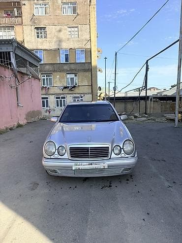 ford satış: Mercedes-Benz E‑Class (W210) sedan - Gövdə: 4 qapılı sedan, gümüşü — 2