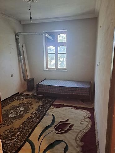 material: Ev satilir 4 sotun icindedi 5 otaq 7 das kursunde tikilib yaninda — 10
