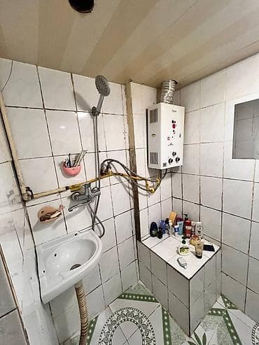 Səbail rayonu Talstoy kücəsi Maqdonels-ə yaxın 2\1-ci mərtəbəsində 1