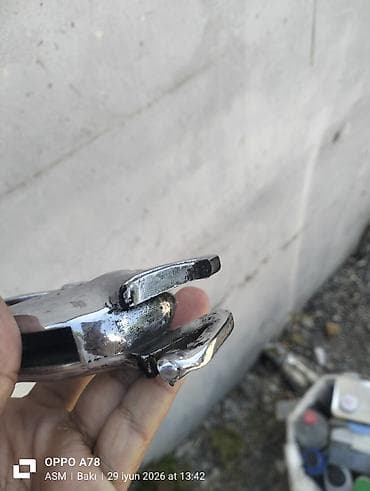 radiator masin: Salam Şəkildə göründüyü kimi qırıq yerləri var,orginaldır ağırlığından — 2