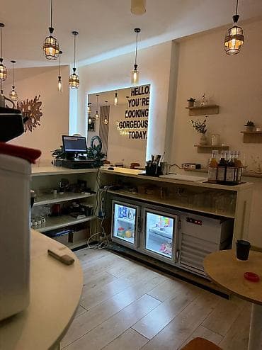 kafe stolları: 1,50*70*45 Ölçüsündə soyuducu.Coffeshopda istifadə olunub cəmi 1 — 1