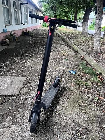 elektro gitarlar: İşlənmiş Elektrik samokat 10", 351 - 500 Vt, 16 - 25 km/s, Ünvandan götürmə — 2